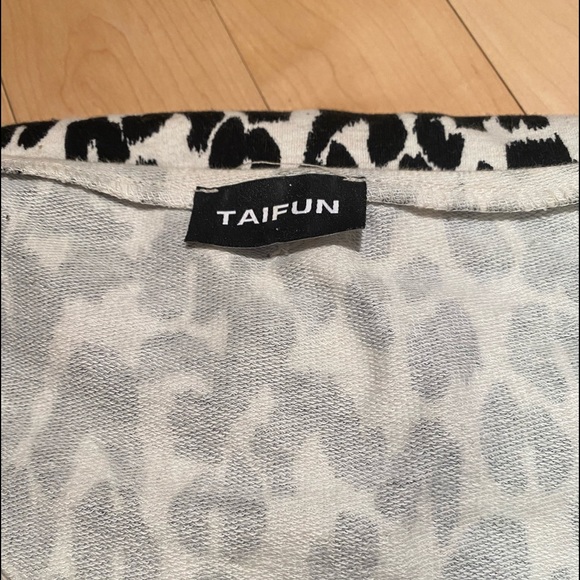 Gerry Weber, taifun leopard top in size 14 - Picture 3 of 4